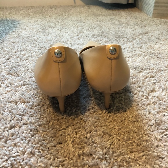 Michael Kors Nude Heels - Picture 4 of 6